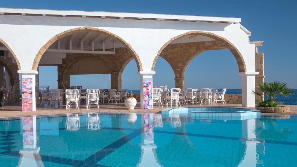 Pyrgos Beach Hotel Apartments Malia  Exterior photo