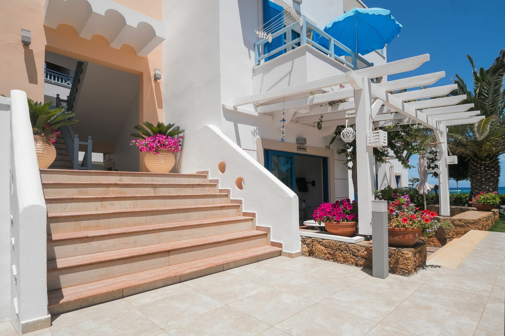 Pyrgos Beach Hotel Apartments Malia  Exterior photo