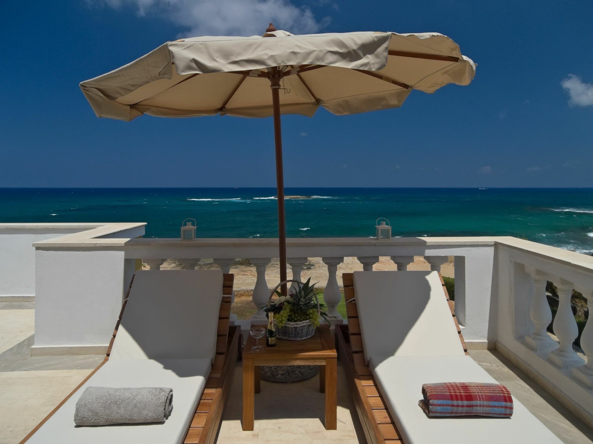 Pyrgos Beach Hotel Apartments Malia  Exterior photo